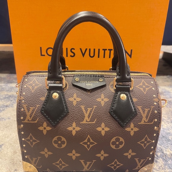 SOLD ! SOLD !

NEW! LOUIS VUITTON SPEEDY TRUNK - Picture 6 of 9